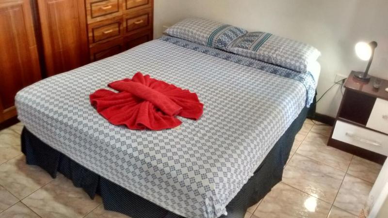 Apart Hotel El Duende Пуэрто-Игуасу Экстерьер фото